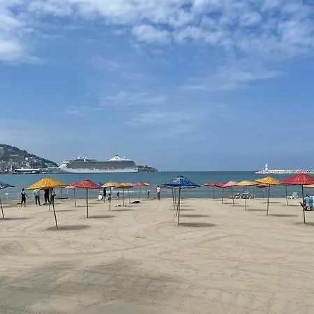 Feine Mitten Im Zentrum * Κουσάντασι
