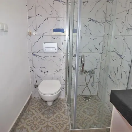 Feine Mitten Im Zentrum Kusadası